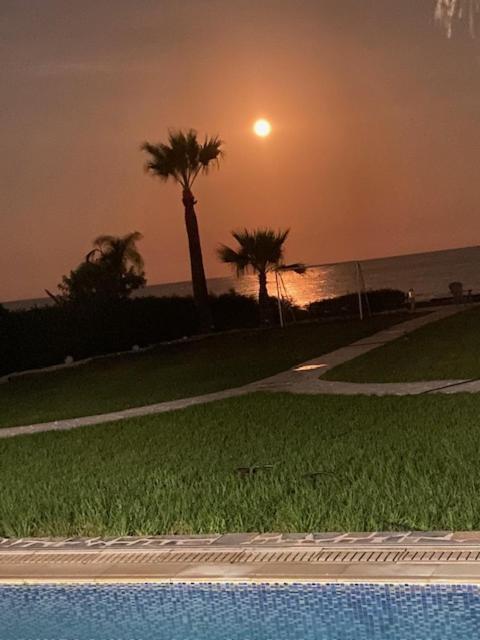 Ionion Beachfront Villa Айя Напа Екстериор снимка