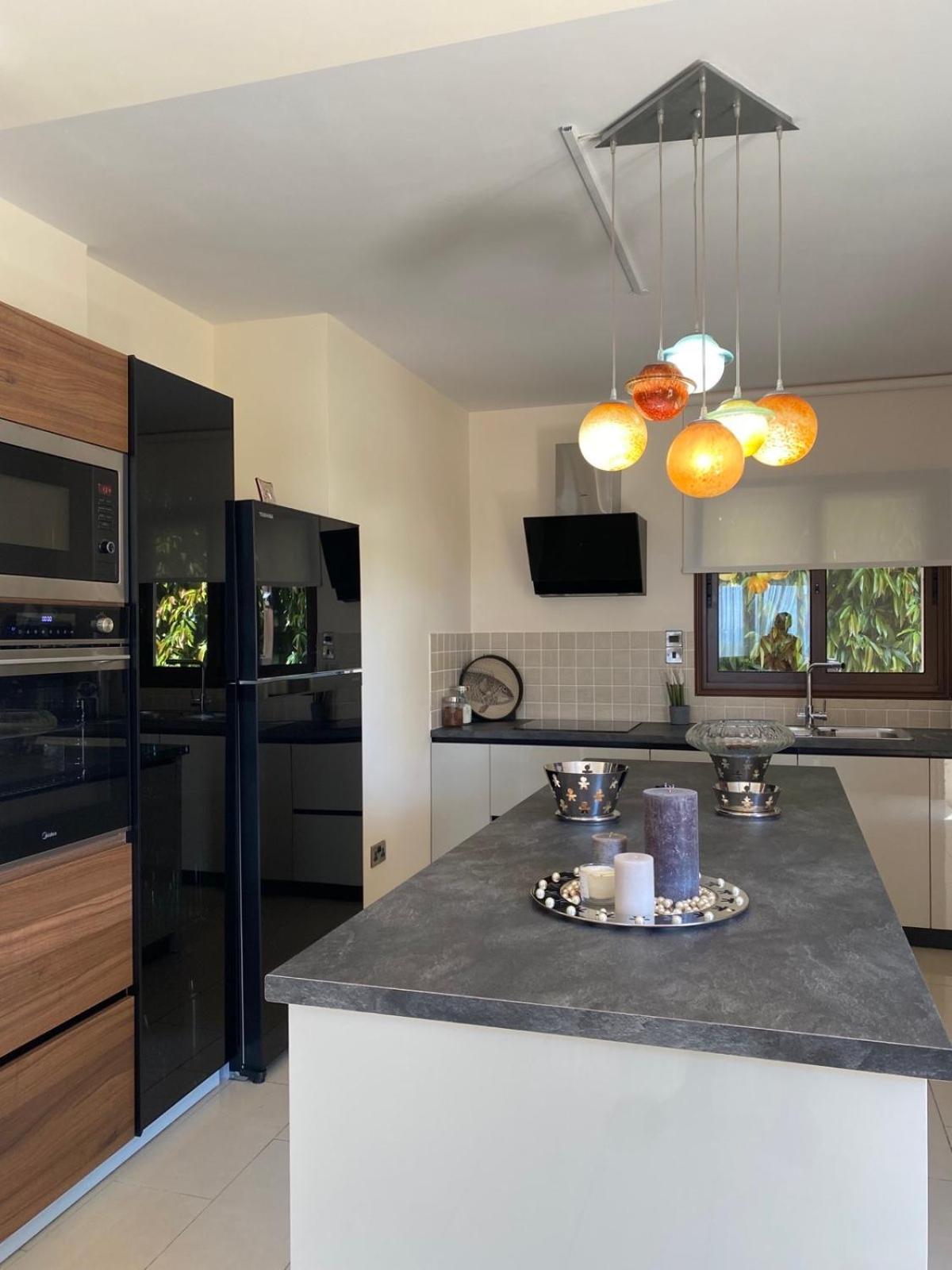 Ionion Beachfront Villa Айя Напа Екстериор снимка