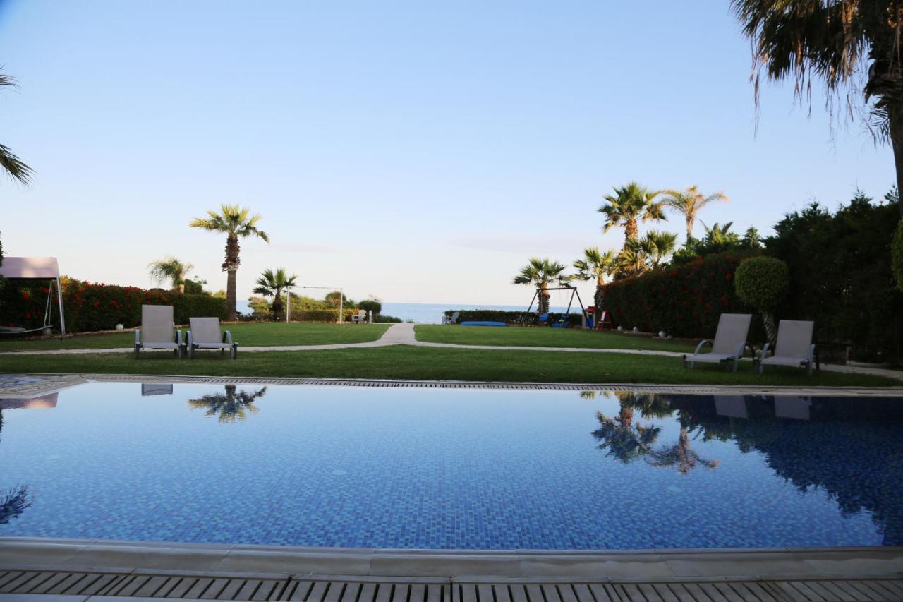Ionion Beachfront Villa Айя Напа Екстериор снимка